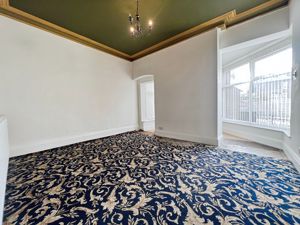 Dining room- click for photo gallery